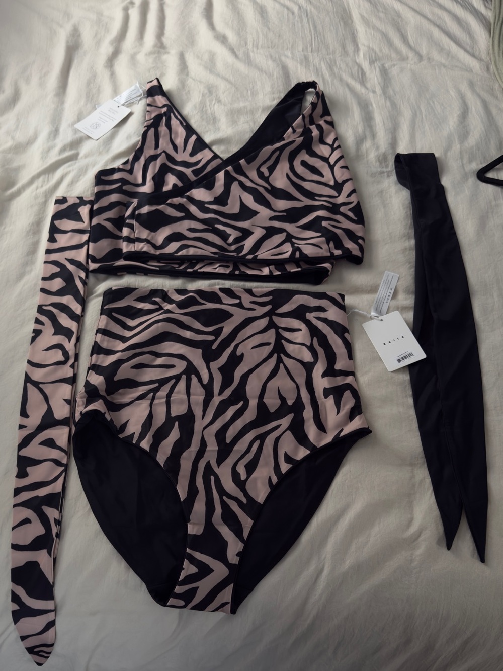 Baiia Tulum Bikini Set with Matching Ties – Size 16 – NWT